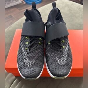 Black, white, lime green, Velcro and tie Nike training shoes, size 8.5, like new